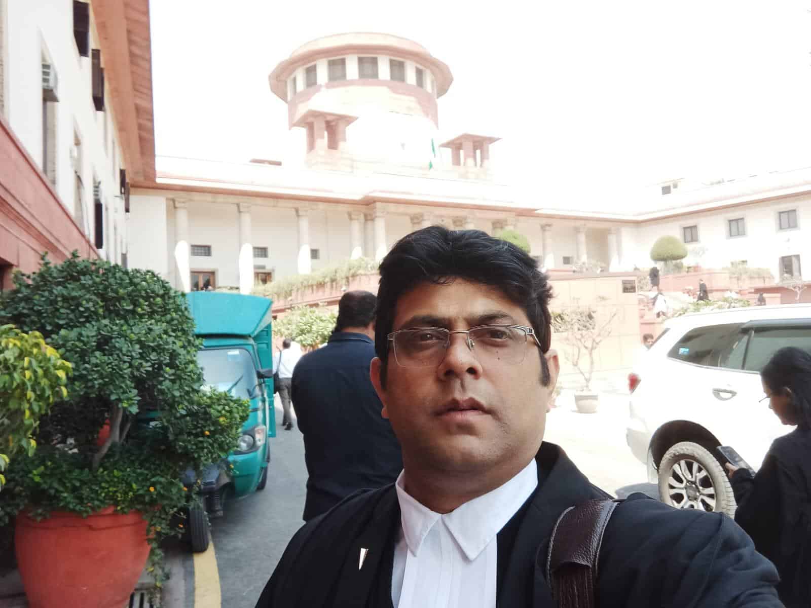 Who is the best divorce lawyer in Kolkata?